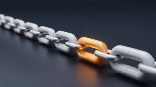 Lab 1 finds the median 2026 data breach exposes 542 organisations beyond the named victim